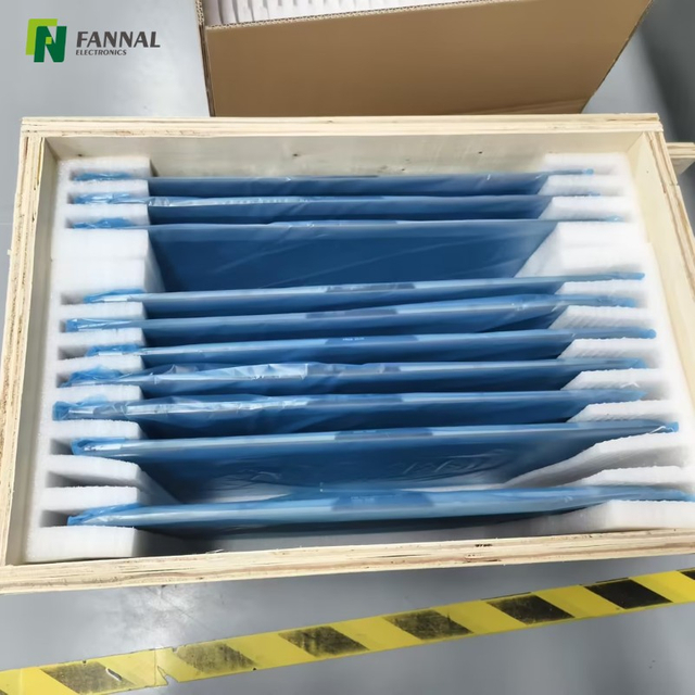 18.5' 大触摸屏 USB 接口 多点触控，适用于医疗保健应用